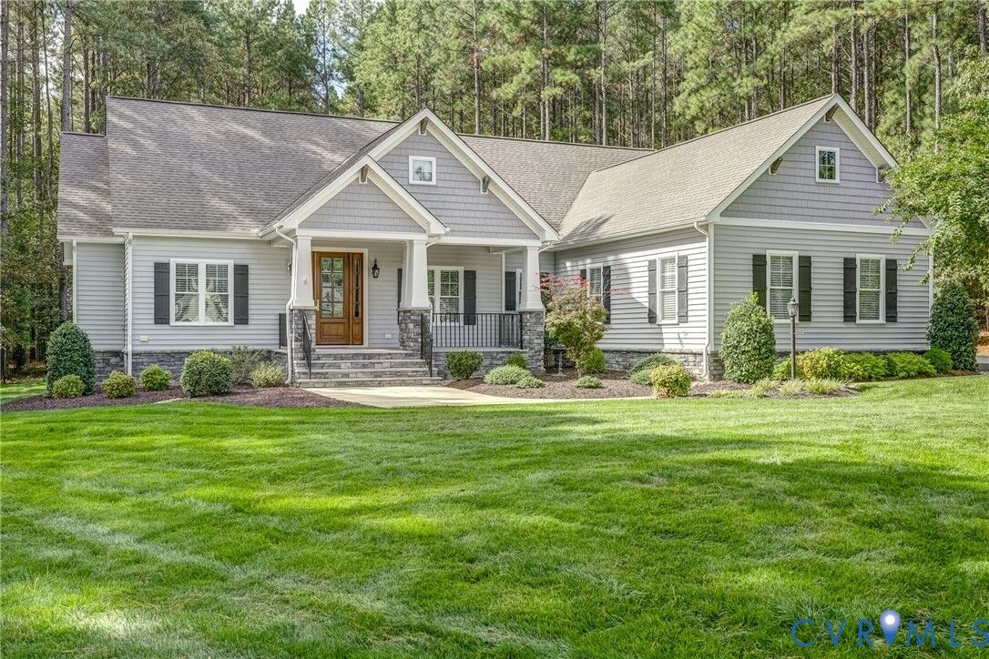 Property Photo:  8013 Clancy Place  VA 23838 