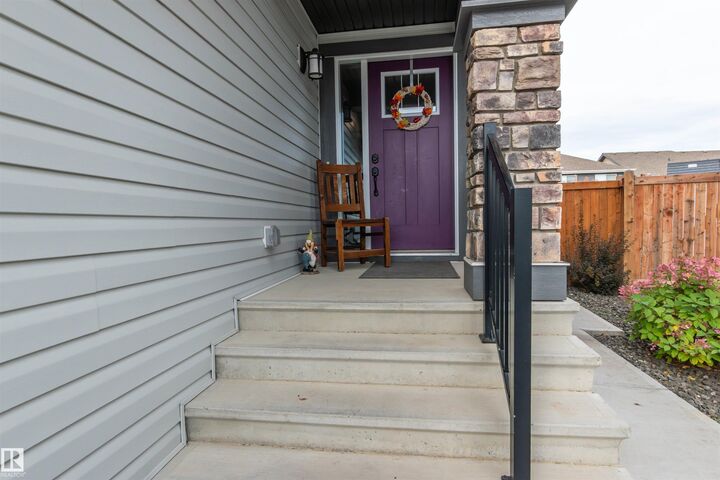 Property Photo:  210 Sago Cove  AB T8H 1A8 