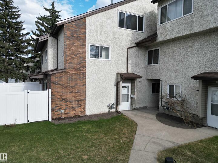 1C Meadowlark Village NW  Edmonton AB T5R 5X3 photo