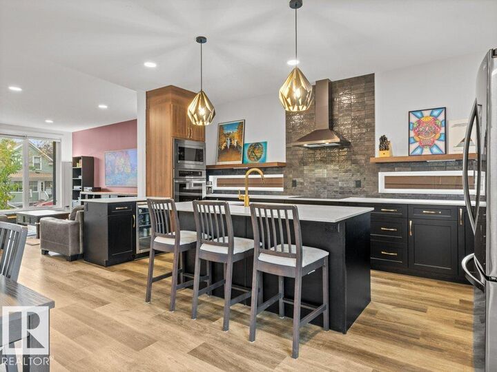 Property Photo: 9817 77 Ave NW AB T6E 1M3