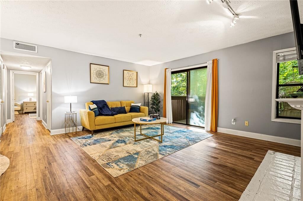 Property Photo: 2610 Cumberland Court SE GA 30080