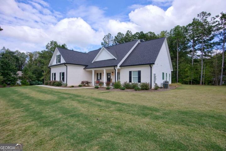Property Photo:  1120 Pearl Way  GA 30622