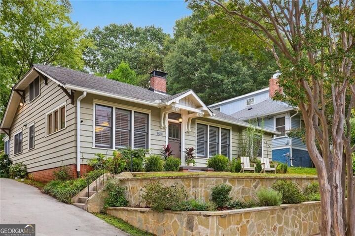 Property Photo:  906 Highland View NE  GA 30306 