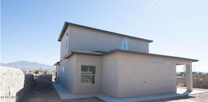 Property Photo:  900 Louisiana Downs Avenue  TX 79932 