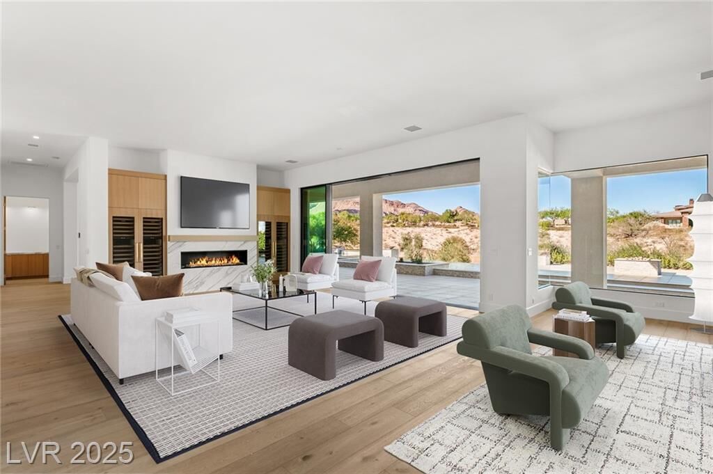 Property Photo: 24 Soaring Bird Court NV 89135