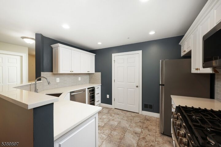 Property Photo: 55 Potomac Dr NJ 07920