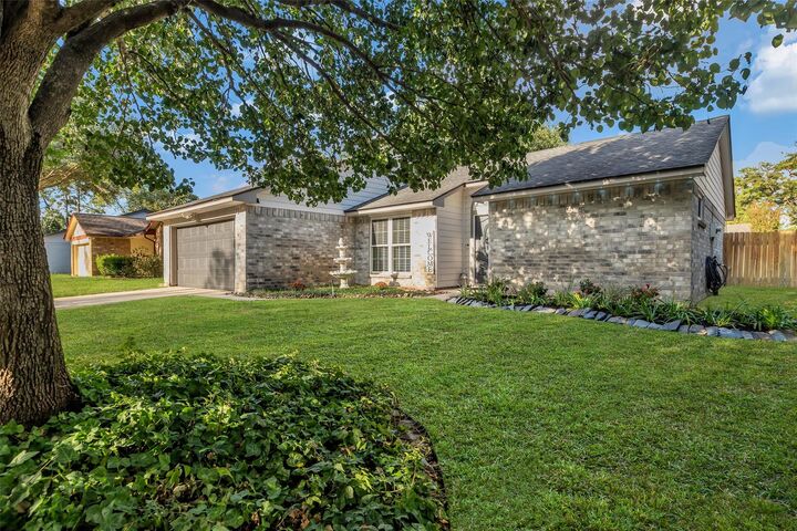 Property Photo:  17306 Chapel Pine Street  TX 77379
