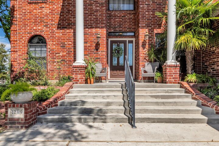 Property Photo: 12319 Pebble View Drive TX 77304