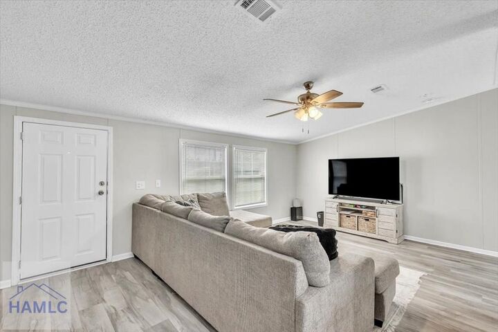 Property Photo:  215 Worthington Drive NE  GA 31316