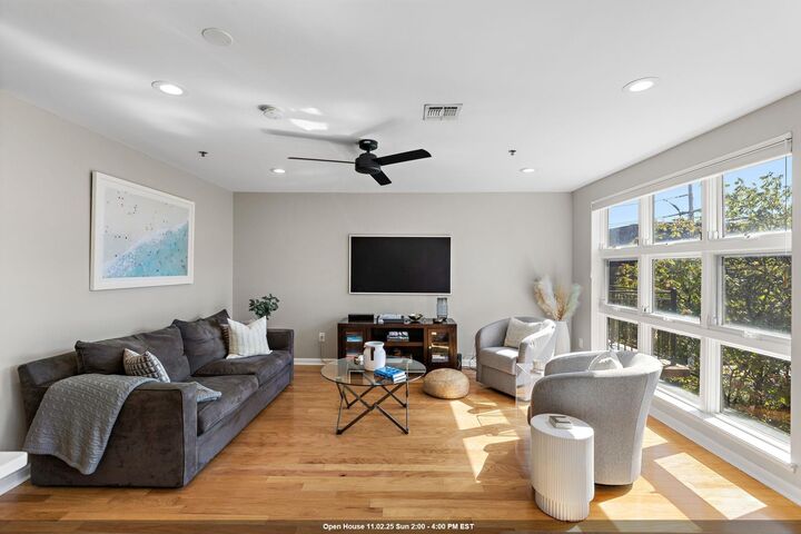 659 1st St 410  Hoboken NJ 07030 photo