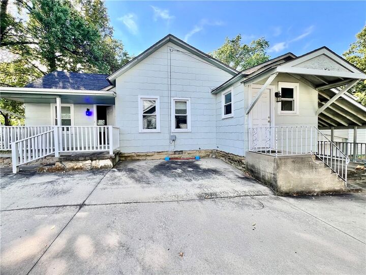 Property Photo:  613 S 4th Street  KS 67301 