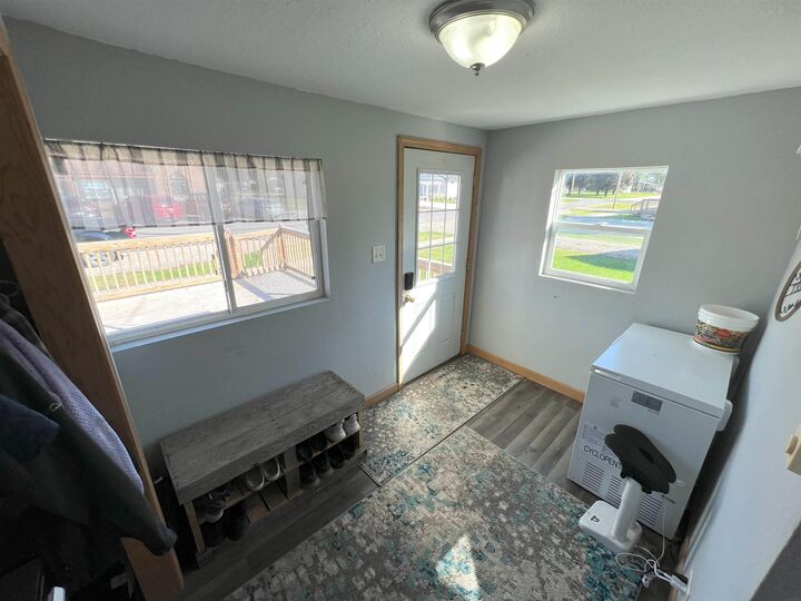 Property Photo:  421 Sherman St  IA 50475 