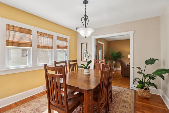 Property Photo:  1055 46th Street  IA 50311