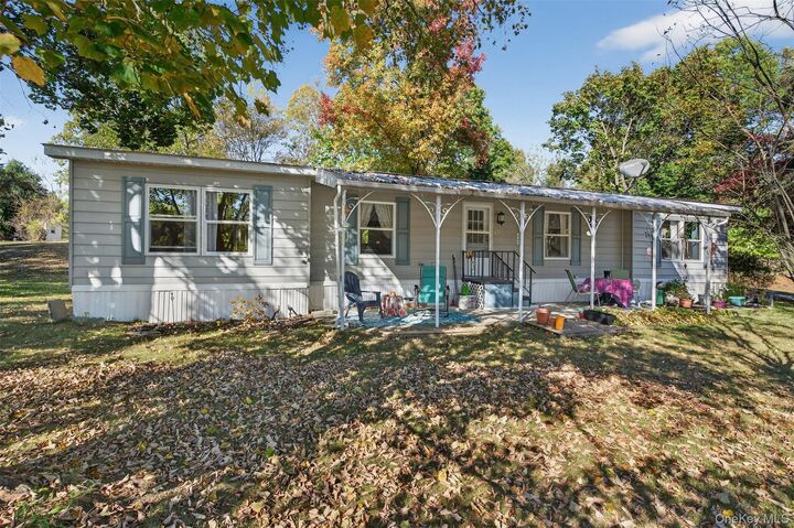 Property Photo:  89 Allhusen Road  NY 12561