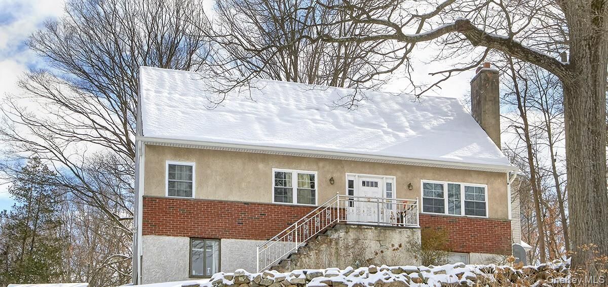 Property Photo: 50 Custis Avenue NY 10603