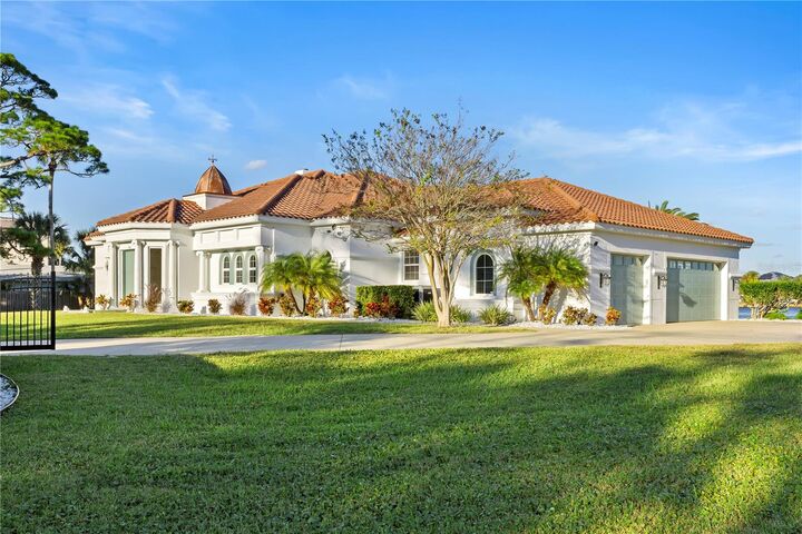 Property Photo:  660 Lambert Avenue  FL 32136 