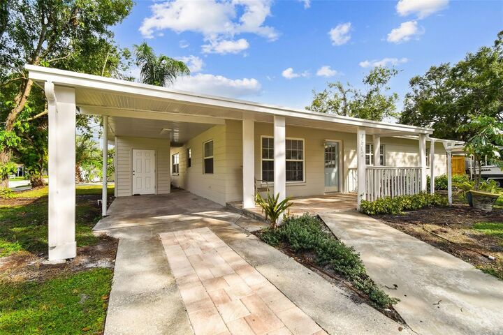 Property Photo: 4602 S Renellie Drive FL 33611