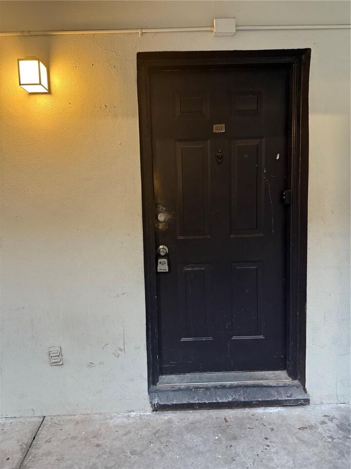 Property Photo:  1264 113th Avenue J102  FL 33612 