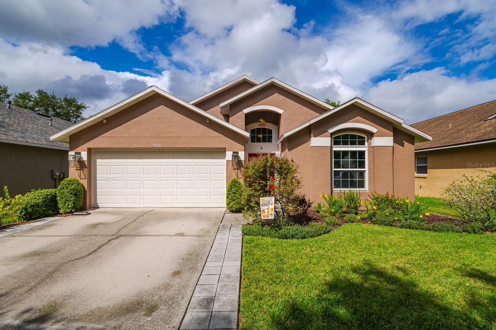 Property Photo:  7126 Colony Pointe Drive  FL 33578 