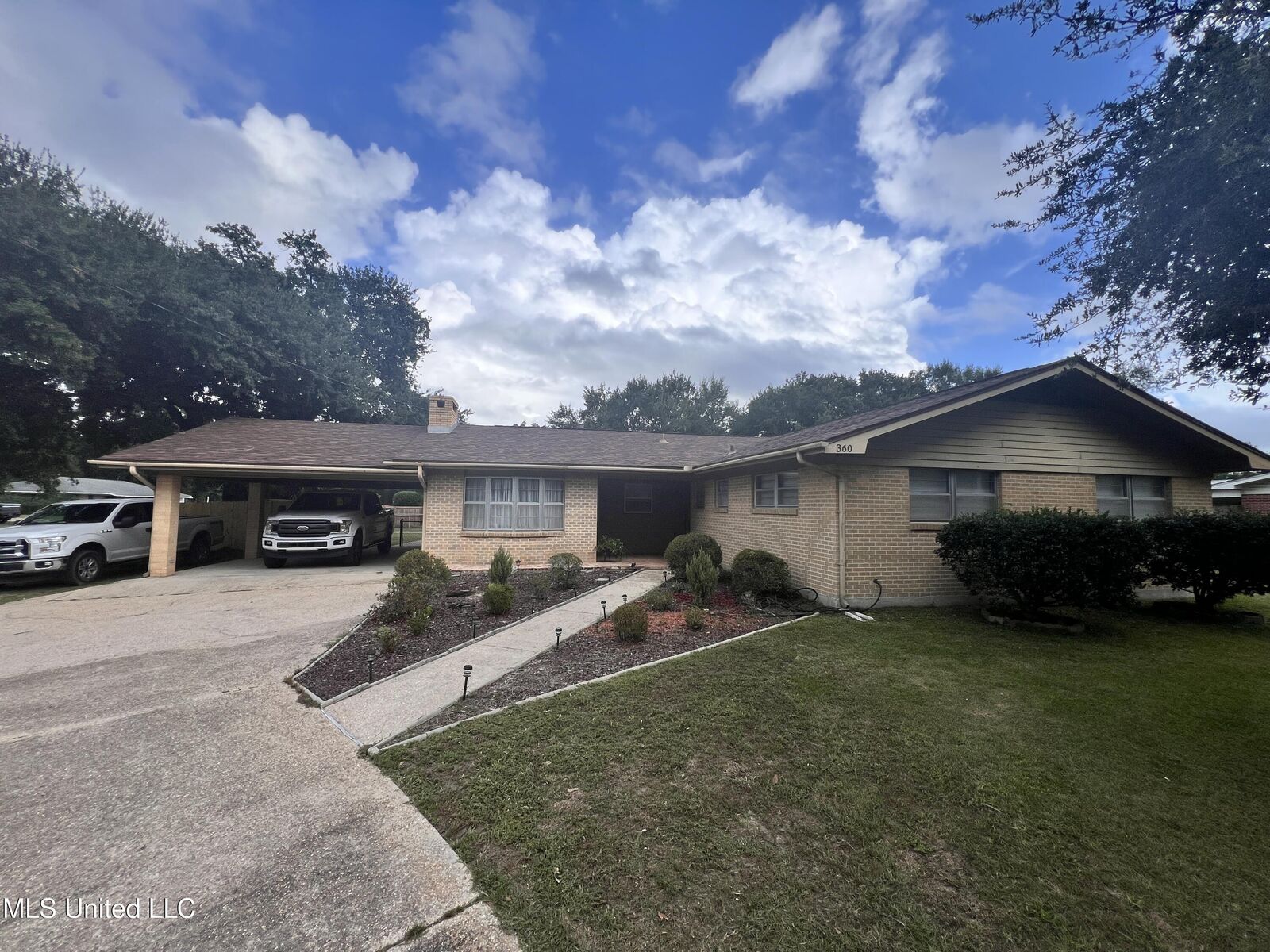 Property Photo: 360 Rich Avenue MS 39531