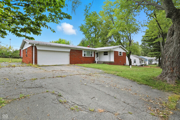 Property Photo:  4950 Walker Street  IN 46143 