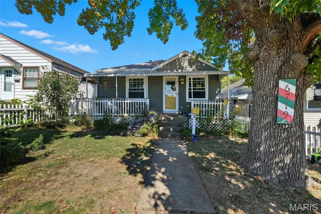 Property Photo: 6719 Nashville Avenue MO 63139