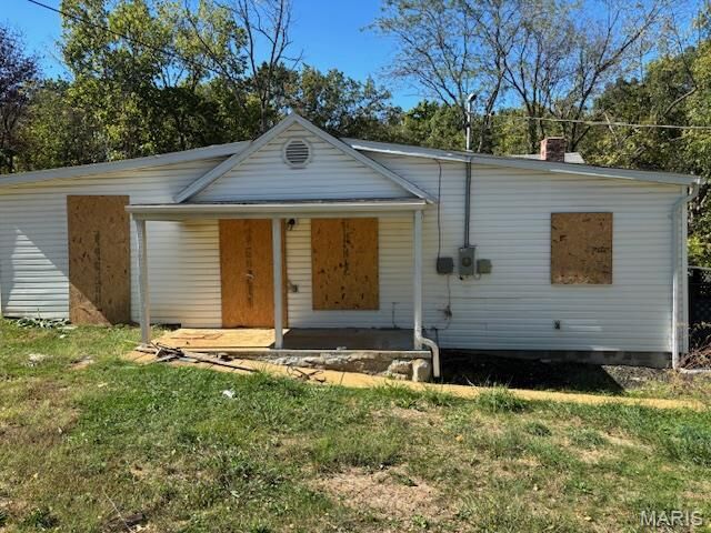 Property Photo:  513 W Mineral Street  MO 63020 