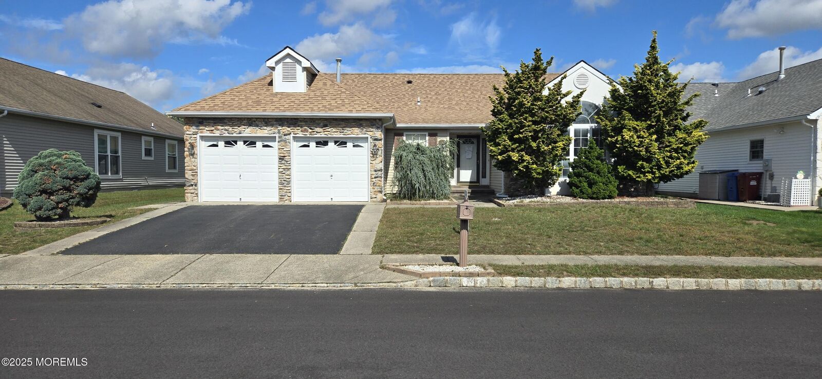 Property Photo: 17 Blackpool Way NJ 08757