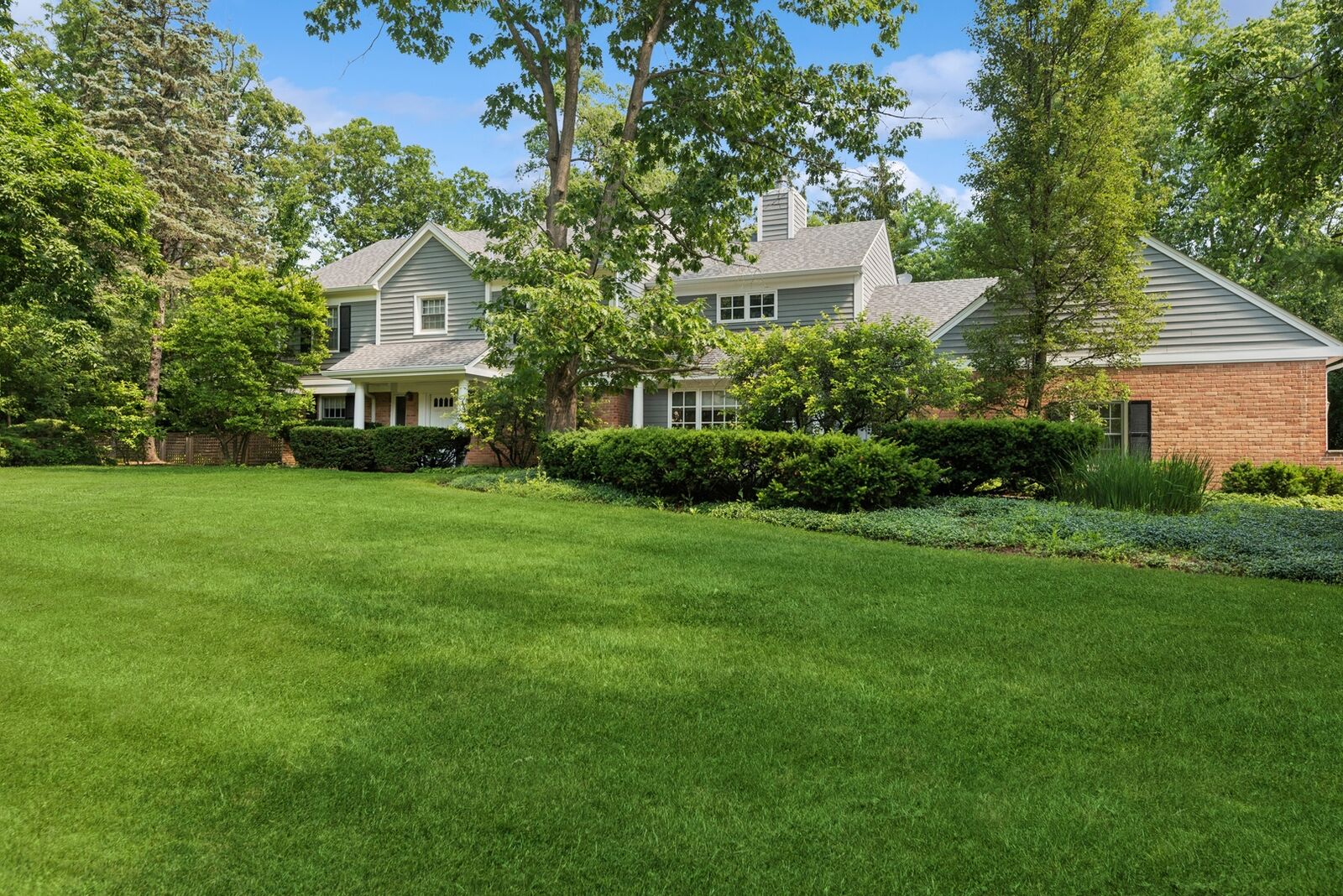 Property Photo:  1448 Lawrence Avenue  IL 60045 