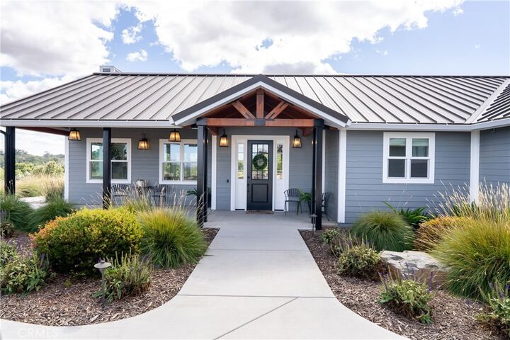 Property Photo: 8765 San Rafael CA 93422