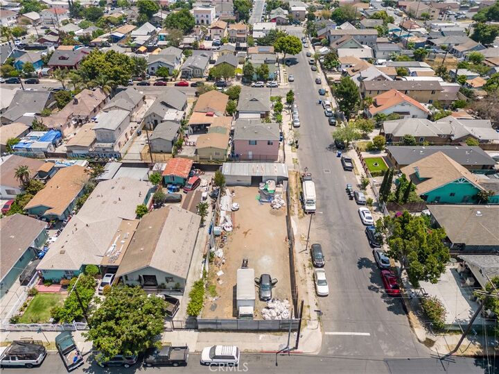 Property Photo: 1403 1403 E 42nd CA 90011