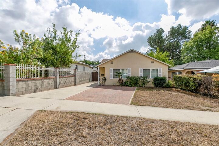 Property Photo: 13166 Aztec Street CA 91342