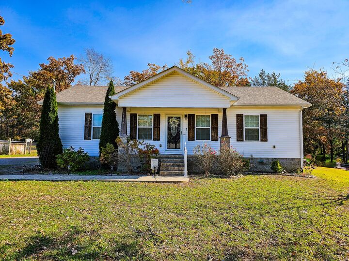 2212 Patricia Dr  Shelbyville TN 37160 photo
