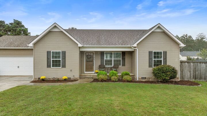 Property Photo:  216 Williamsburg Cir  TN 37388 