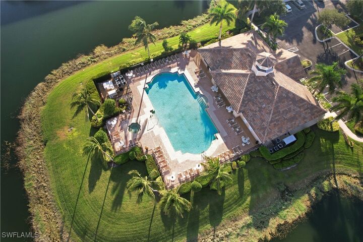 Property Photo: 8550 Kingbird Loop 615 FL 33967