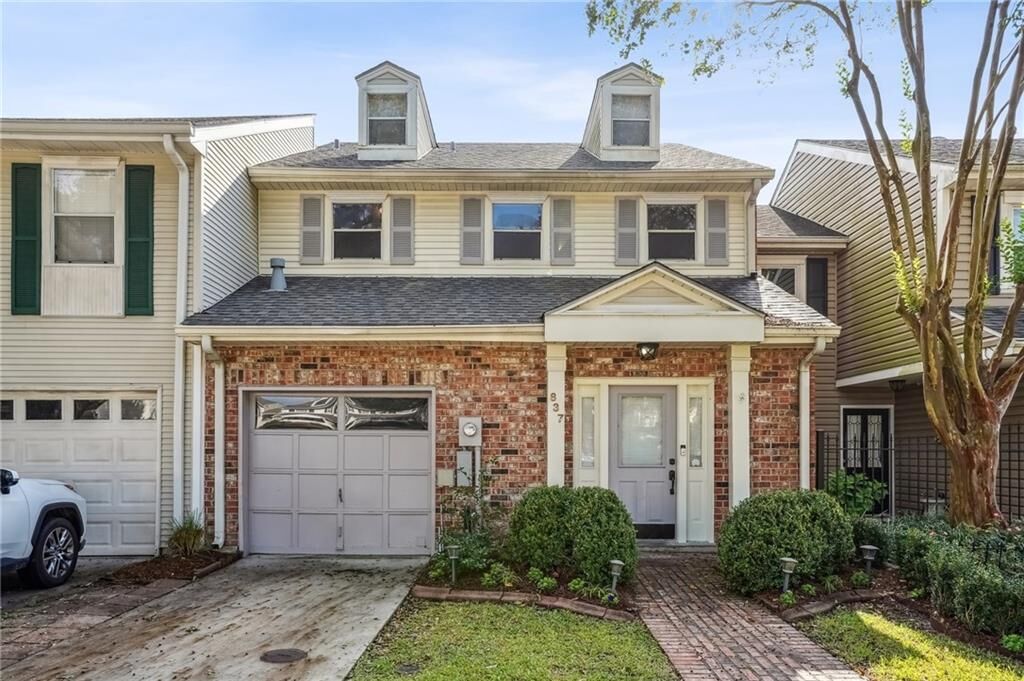 Property Photo: 837 Old Metairie Drive LA 70001