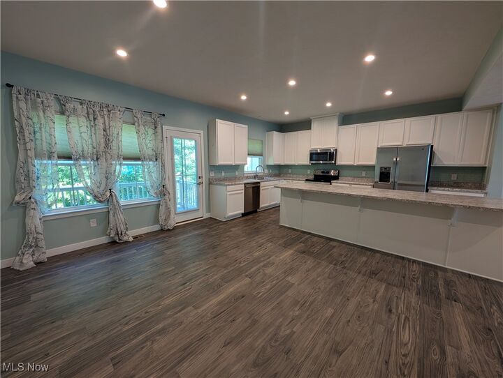 Property Photo: 1494 Chenin Run OH 44011