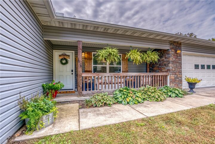 Property Photo:  1618 Crestwood Drive  AR 72601 