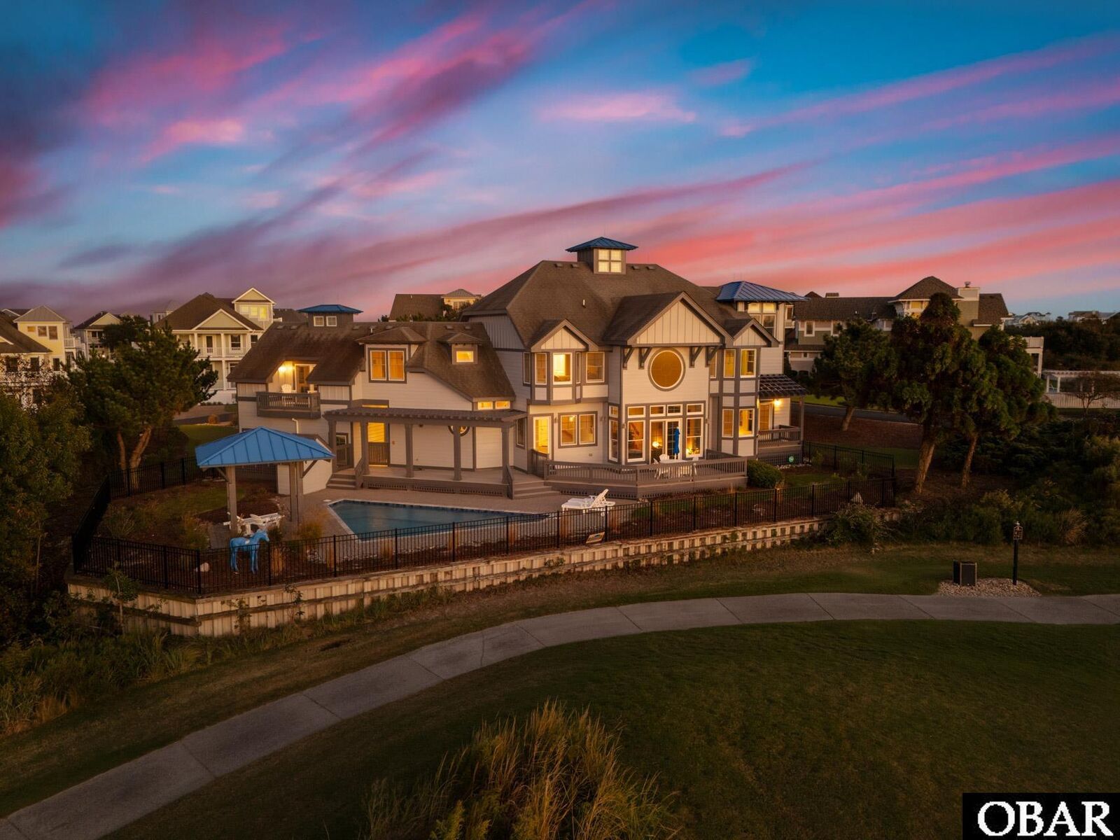 Property Photo:  748 Dune Point Road  NC 27927 