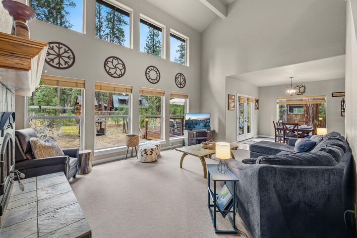 Property Photo: 53591 Brookie Way OR 97739