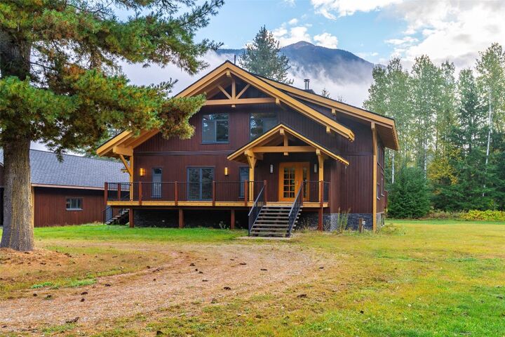 Property Photo:  3266 Airport Way  BC V0E 2S3