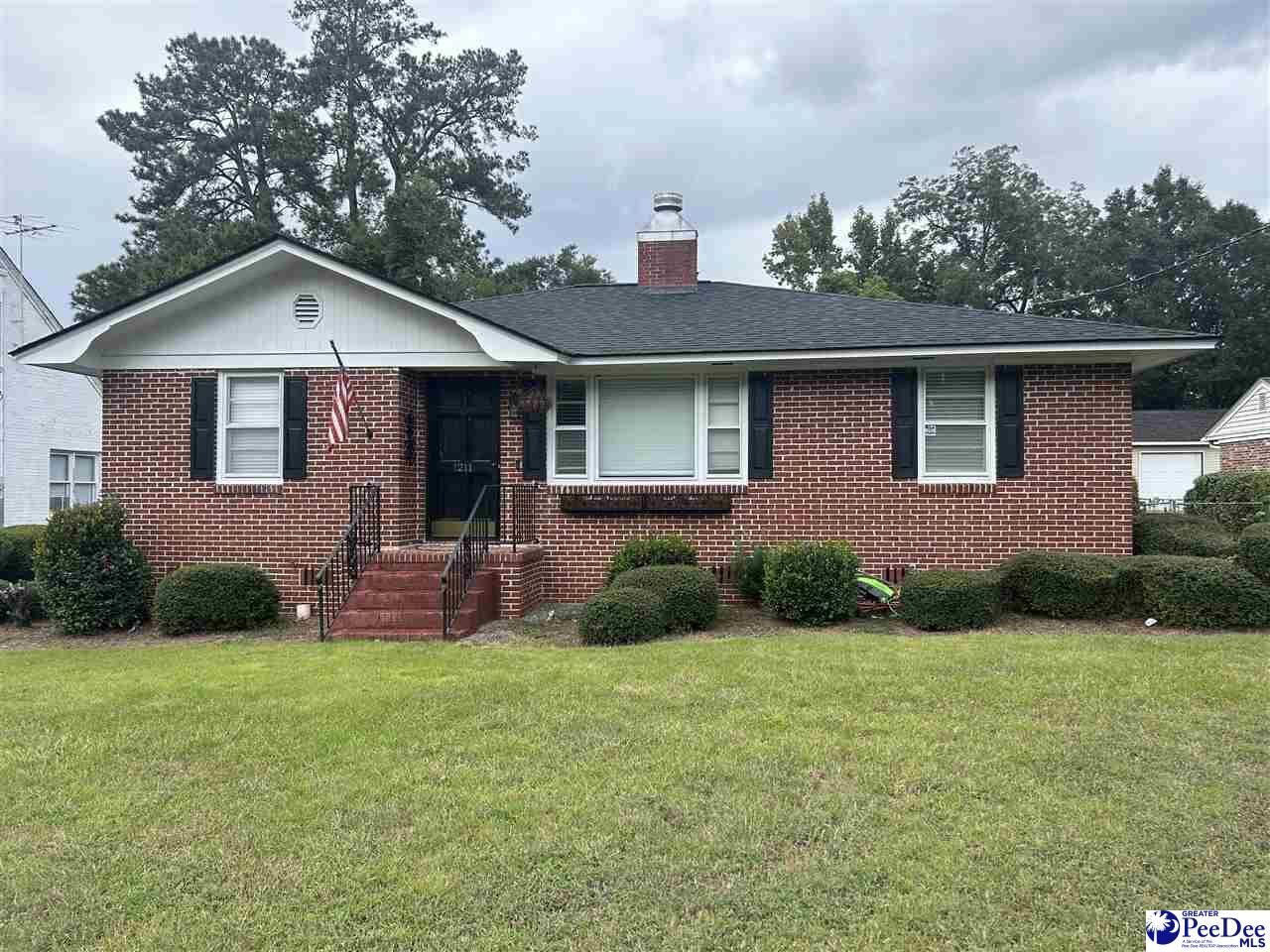 Property Photo:  1211 Jackson Ave.  SC 29501-4518