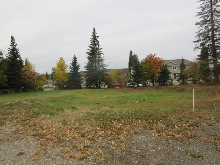 Property Photo: 5137 52 Street AB T4T 1E3