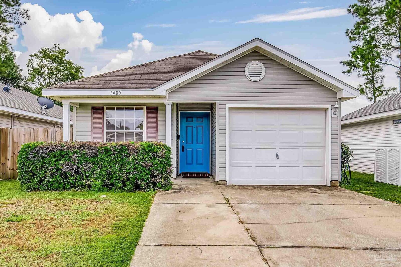 Property Photo:  1405 Dunhurst Dr  FL 32534 