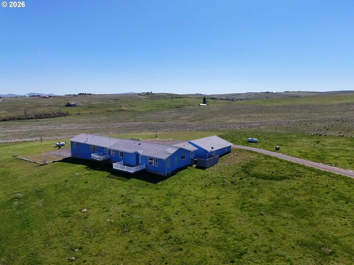 Property Photo:  46 Palomino Dr  WA 98613 