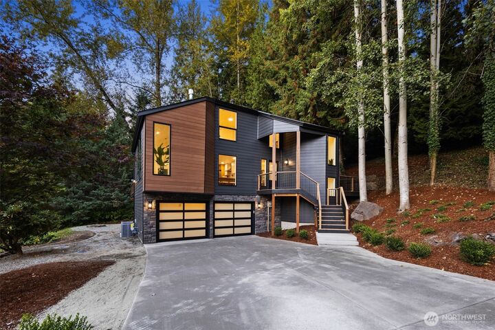 14707  149th Avenue NE  Woodinville WA 98072 photo