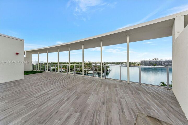 6620 Indian Creek Dr Ph711  Miami Beach FL 33141 photo