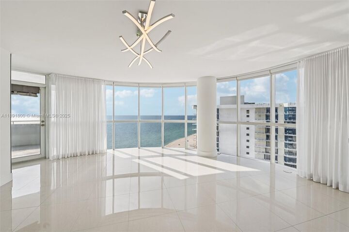 6301 Collins Ave 2203  Miami Beach FL 33141 photo