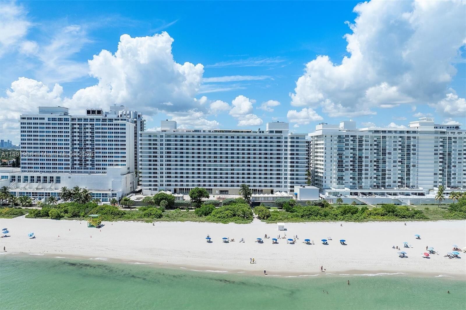 Property Photo:  5555 Collins Ave 10P  FL 33140 