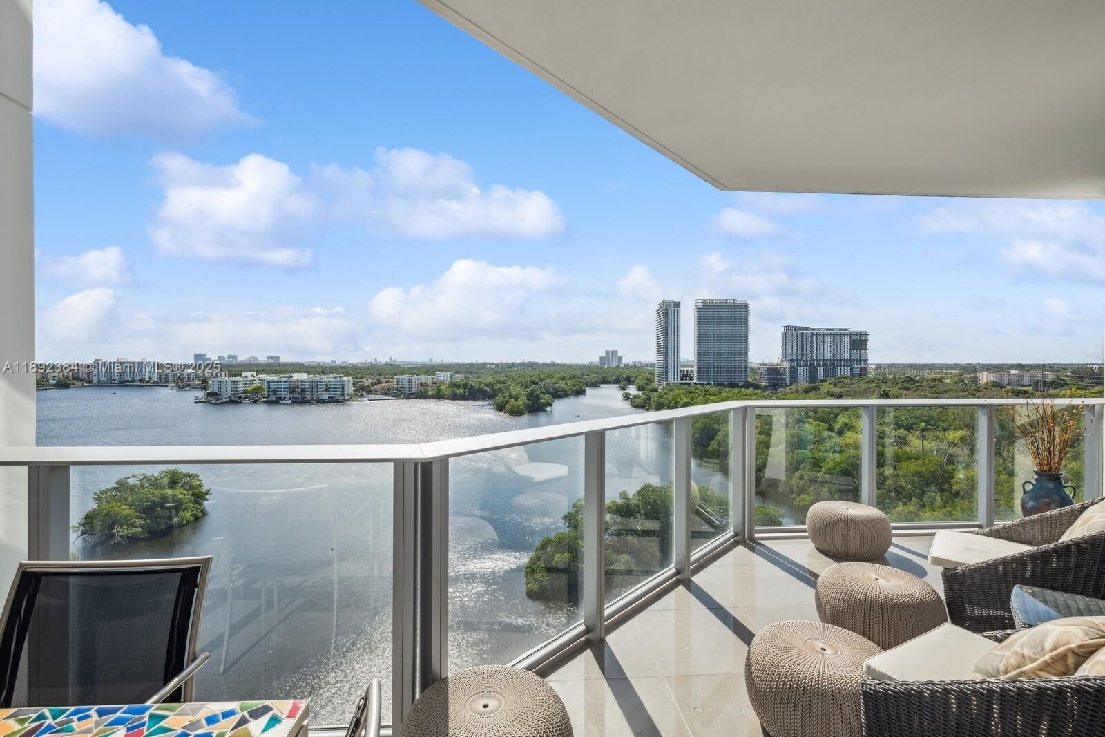 Property Photo:  17111 Biscayne Blvd 1004  FL 33160 